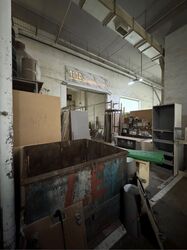 E9 Premium (D27), Factory #572259341